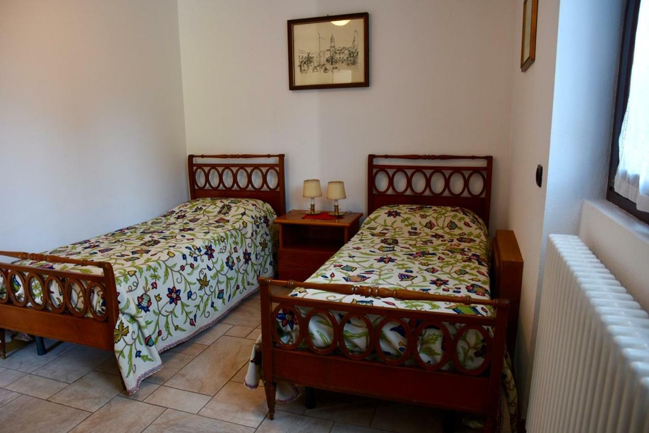 Baitin Finferlo Apartman Premadio Kültér fotó